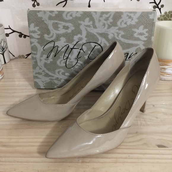 MTi Design cream color pumps. - Picture 3 of 7